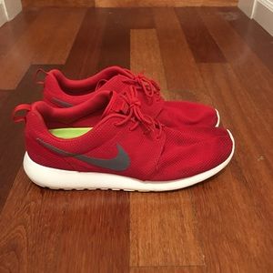 Nike Roshe Runs